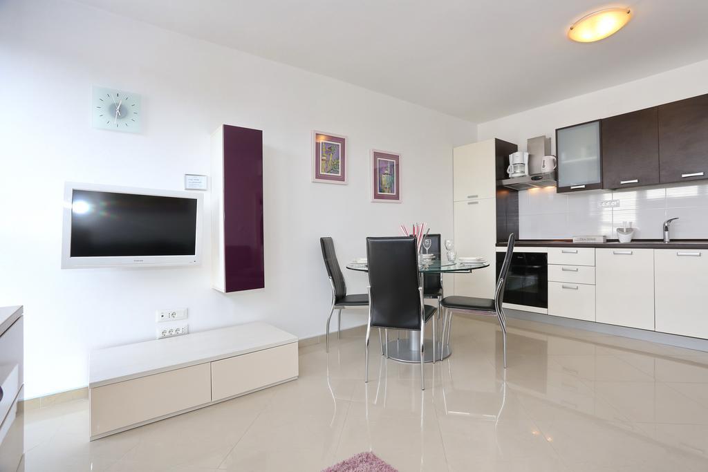 Luxury Town Center Apartments Zadar Room photo